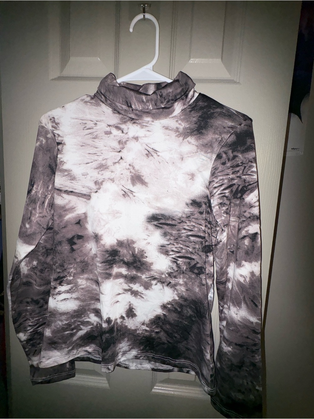 Tie-Dye Mock Neck Long Sleeve Top - Black & White